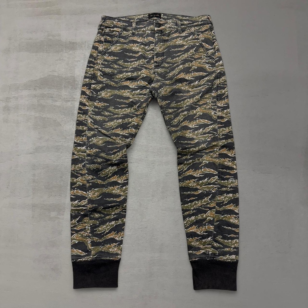 True Religion Tiger Camo Jogger Pants‎ Mens Size 34 x 31 Tapered Fit Joggers